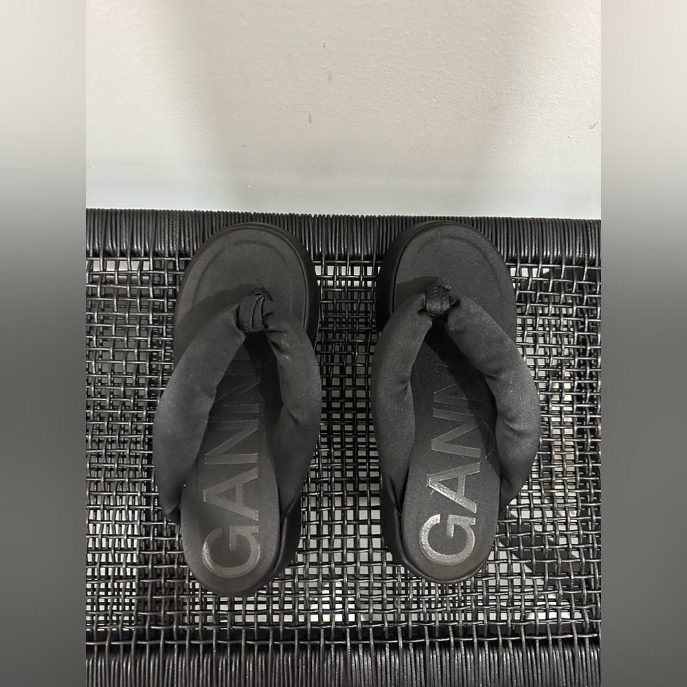 NEVER WORN GANNI Padded satin platform sandals
